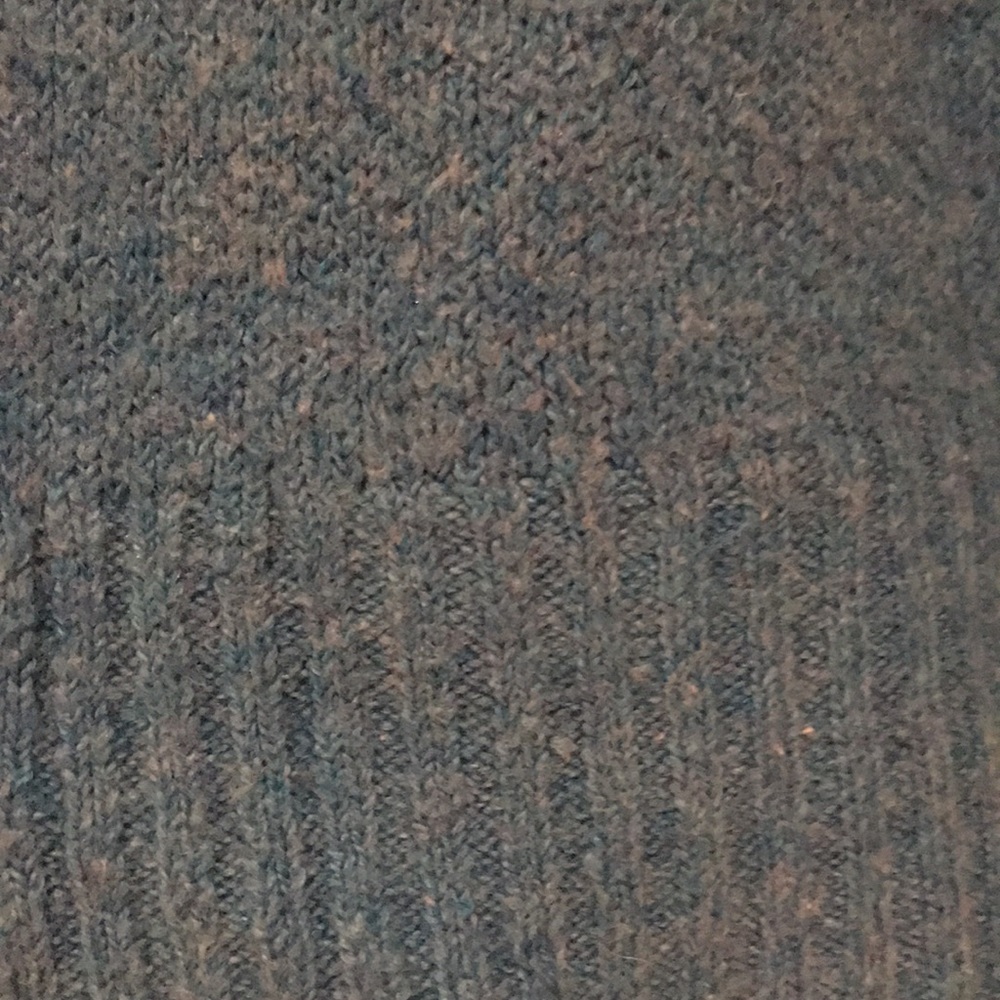 Sweater - Picture 3 of 3